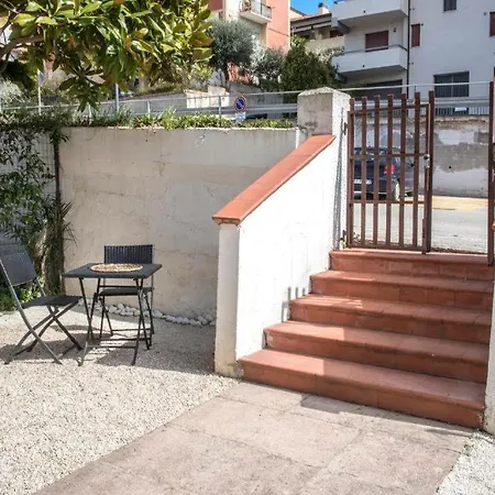 Διαμέρισμα Bilocale Con Portico A - N175
